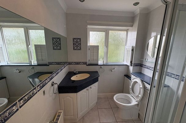 Orchard Close - Photo 1