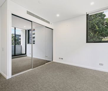 Premium Three-Bedroom Apartment I Spacious Layout & Luxe Interiors - Photo 4