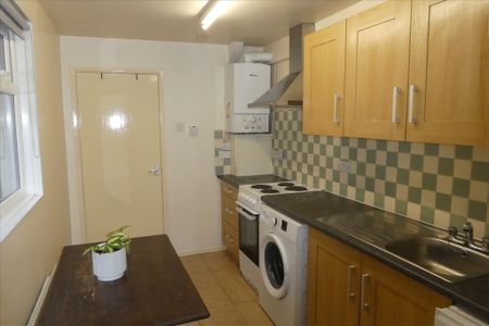 Flat 1, 2 Canterbury Street - Photo 3