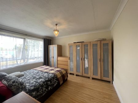 2 Bedroom Flat To Let - Photo 2