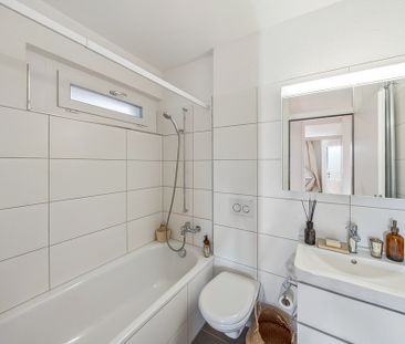 WOHNEN IN DER LÄNGI - KOMPLETT SANIERTE WOHNUNG - Foto 3