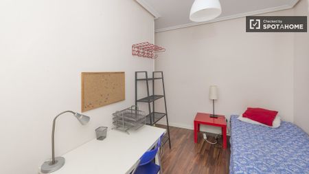 madrid, Community of Madrid 28045 - Photo 3