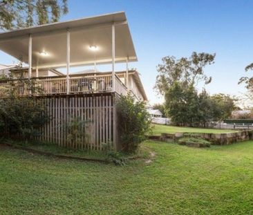 10 Rockbourne Terrace, Paddington QLD, Belconnen - Photo 1