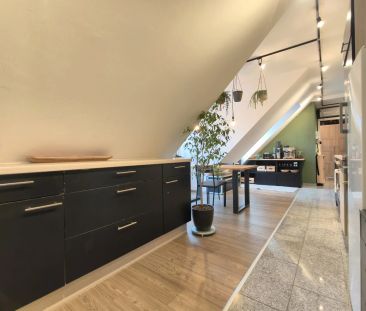 3-Zimmer-Dachgeschosswohnung mit 2 Balkonen, Wintergarten-Loggia & ... - Foto 4