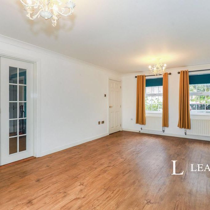6 bedroom detached house to rent - Photo 1