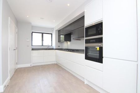 4 bedroom house to rent - Photo 4