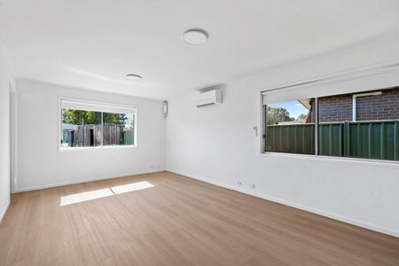 Freshly Updated 3 Bedroom Home in Long Gully Location - Photo 5