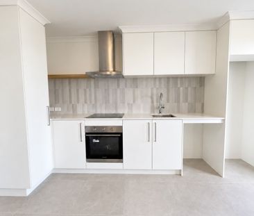 Modern, Brand-New Studio with Private Courtyard near Eden Beach! - Photo 5