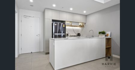 Contemporary 2 Bedroom Apartment - 6 Month Lease Only - Photo 5