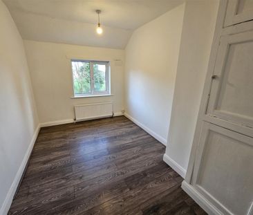 3 bed House - Mid Terrace To Let - Photo 1