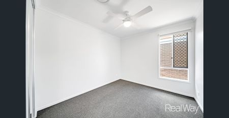 Near-New Designer Plantation Home on 431sqm - Photo 2