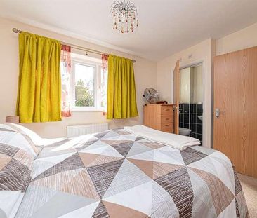 Locksley Gardens, Winnersh, RG41 - Photo 1