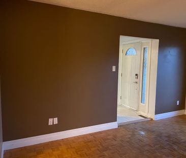 For Lease - 7 Mandrain Crescent, Brampton, Ontario - Photo 4