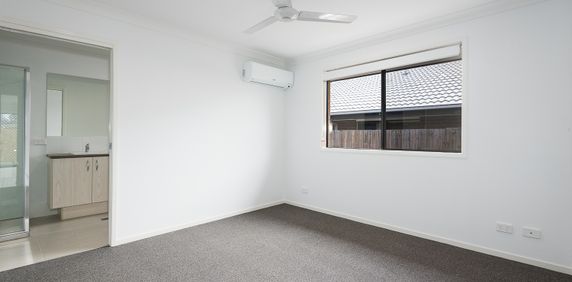 2/7 Sapphire Cres, Redbank Plains QLD 4301 - House For Rent | Domain - Photo 2