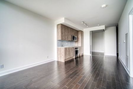 For Lease - 181 Bedford Road Unit# 403, Toronto, Ontario - Photo 2