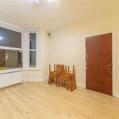 Meanley Road, London, E12 - Photo 1