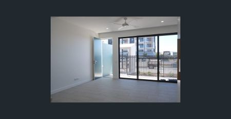 Spacious 1 bedroom townhouse in the Heart of Birtinya Rent goes up to $600pw on the 13/12/2025 - Photo 4