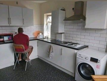 Room in a Shared House, Dersingham Avenue, E12 - Photo 3