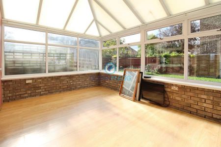 3 bedroom terraced house to rent - Photo 2