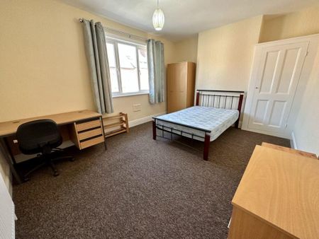 5 bedroom terraced house to rent - Photo 3