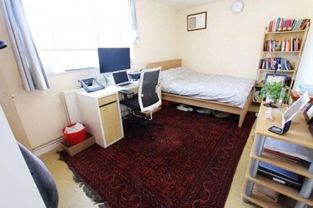 Audley Court, UB5, Northolt - Photo 4