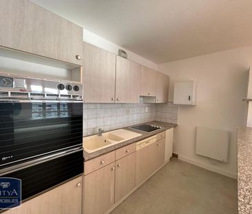 Location Appartement 5 pièces 66m² LE MANS 72000 - Photo 2