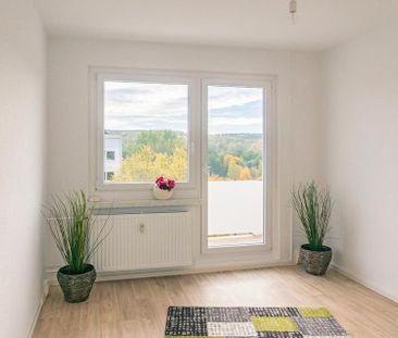 Hier ist genug Platz zum Entfalten - 5-Raum-Whg. mit Balkon - Photo 1