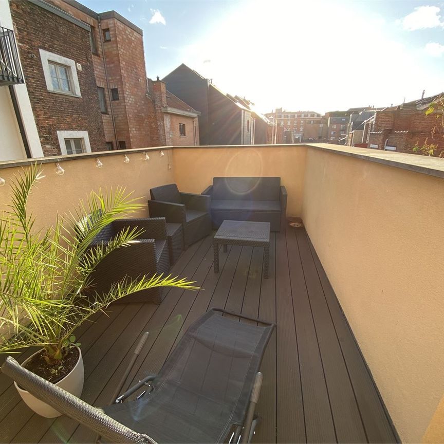 Gemeubeld appartement met zonnig terras en 1 slaapkamer in hartje Leuven - Photo 1