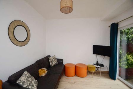 Ladybarn Road, Fallowfield, Manchester, M14 - Photo 2