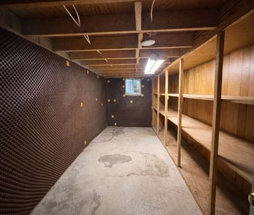 For Lease - 120 Phyllis Avenue Unit# Bsmt, Toronto, Ontario - Photo 4