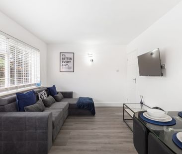 Flat 5, 33 Barnwood - Photo 3