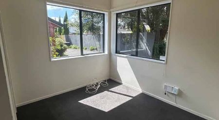 PAPATOETOE, 3 BEDROOMS - Photo 4
