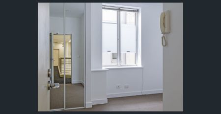 LIGHT FILLED STUDIO IN PRIME LYON STREET LOCATION - Photo 5