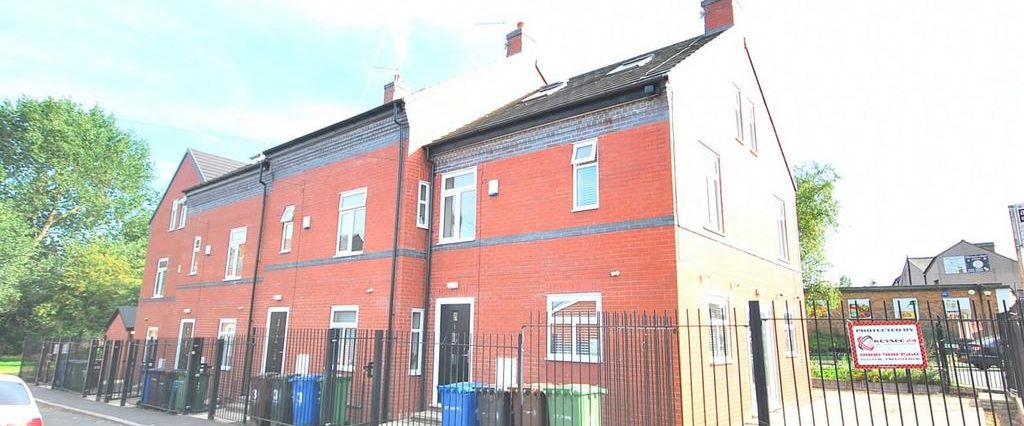 1 bedroom in a house share to rent - Photo 1