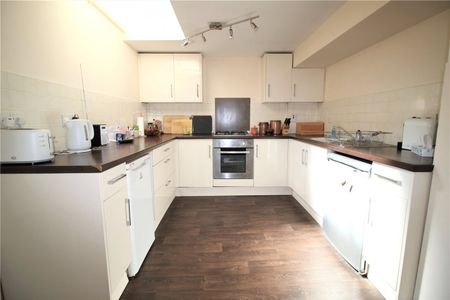 Silver Street, - Photo 5