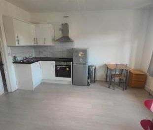 1 bedroom property to rent in Ilford - Photo 3