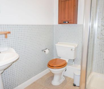 3 bedroom terraced house to rent - Photo 2