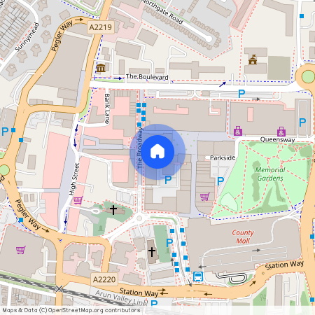 Queens Square, Town Centre