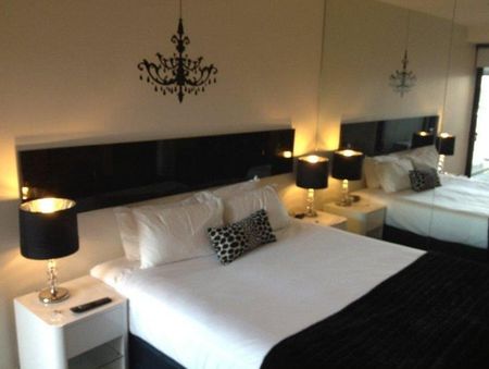 Modern Studio Living in the Heart of South Yarra - Photo 3