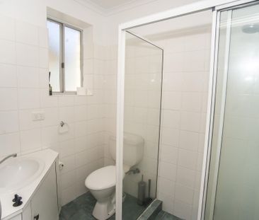 4/1 South Street, Henley Beach - Photo 3