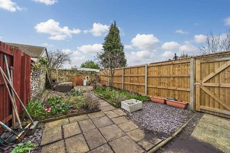 Abbey Green, Thetford, IP24 - Photo 4