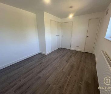 Brabazon Road, TW5 - Photo 6