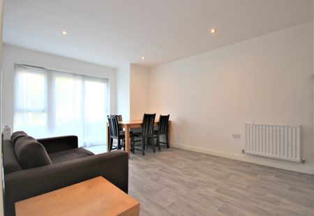 303 Talbot Road, Manchester, M32 0GF - Photo 4