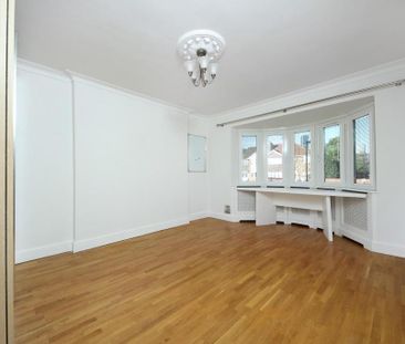 5 bedroom semi-detached house to rent - Photo 4