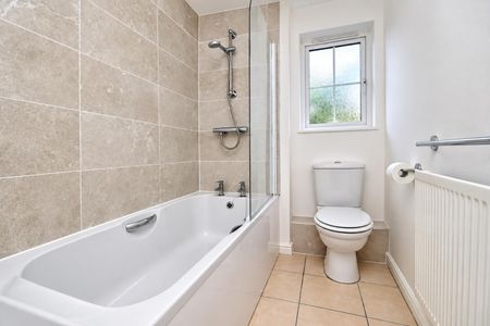Sabine Fold, Horbury - Photo 5