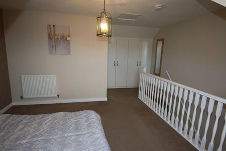 3 bedroom semi-detached house to rent - Photo 4