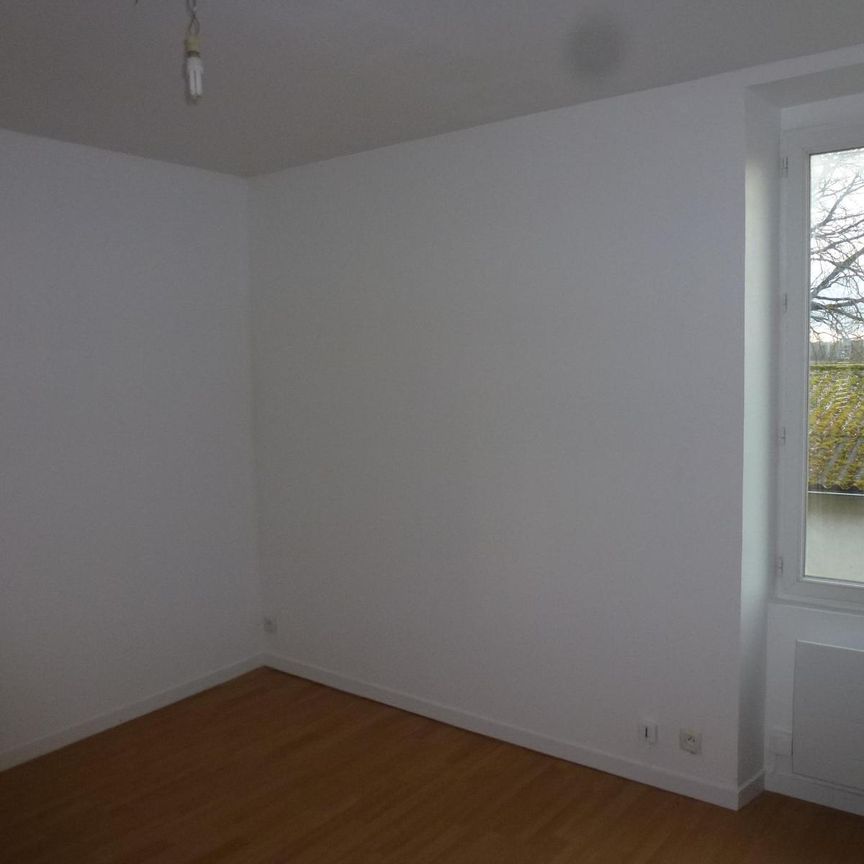 Location Appartement 2 pièces 37m² PUISSEGUIN 33570 - Photo 1