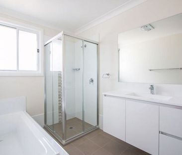 Great Position! As New! - Photo 4