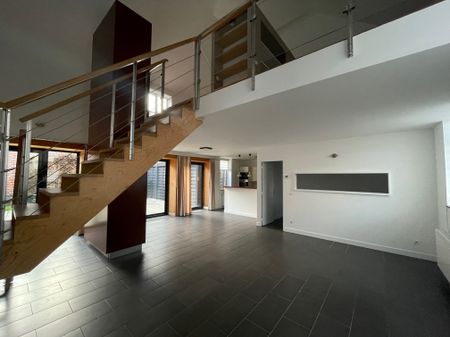Location Maison 5 pièces 146m² ARMENTIERES 59280 - Photo 3