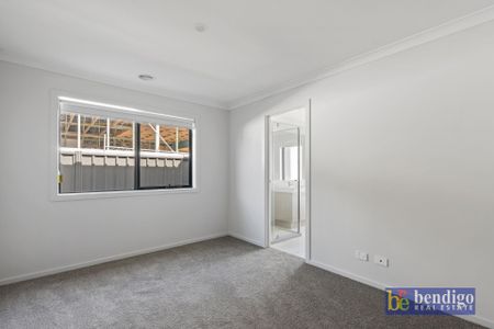 Family-Friendly Home with Modern Features - Photo 2